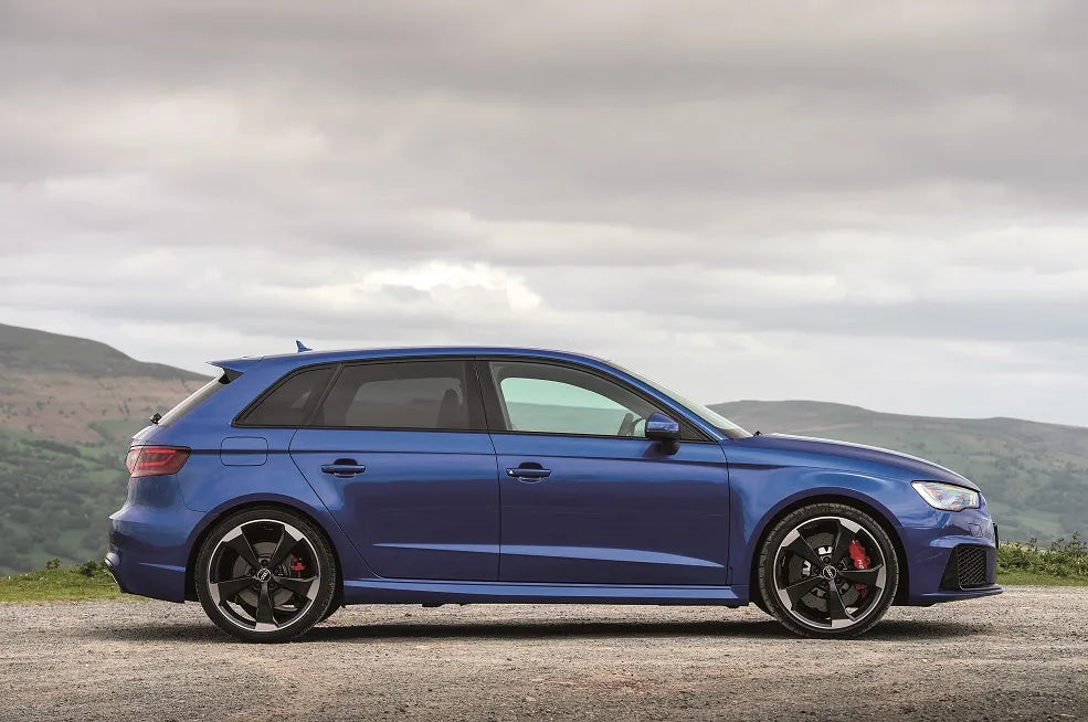AUDI RS3 8V (Hatchback y Sedan)