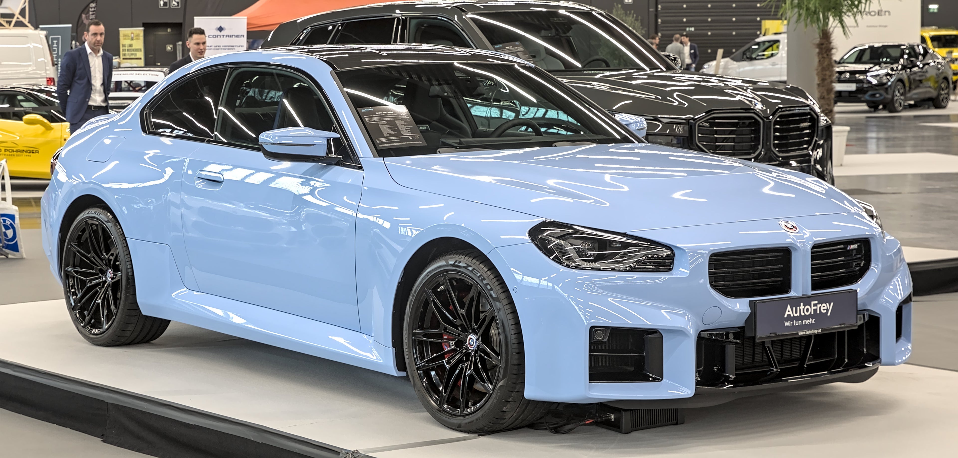 BMW G87