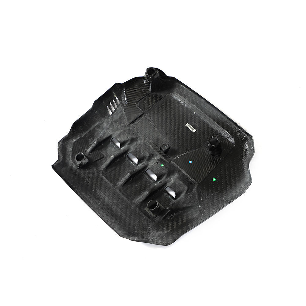 Cubierta motor en fibra de carbono para VW Golf MK8