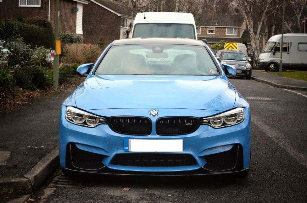 Lip delantero V1 en fibra de carbono para BMW F80/F81/F82/F83